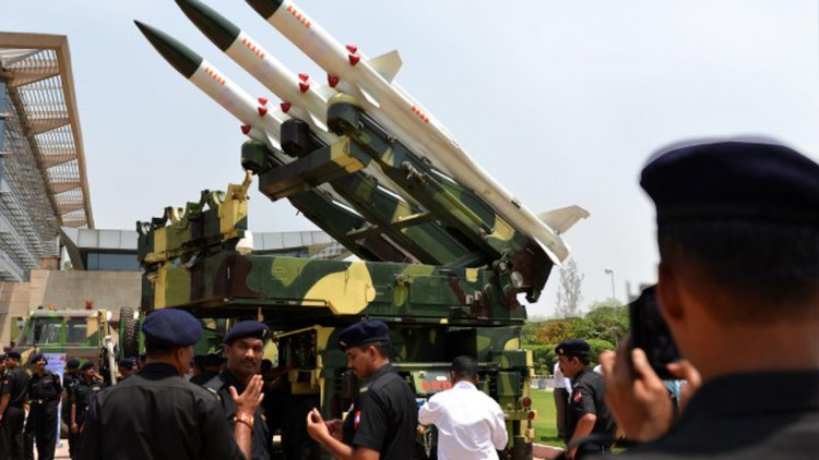 India Signs Rs 9,100 Crore Deal for Improved Akash Missiles, Swathi Radars for Army